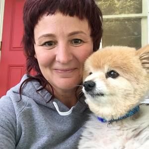 Meet your Posher, Dena